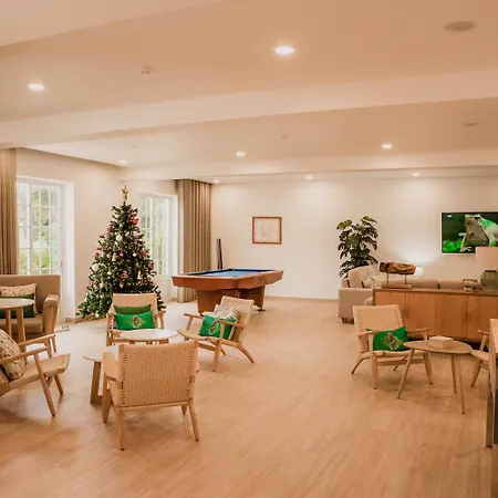 Hotell Neptuno Atouguia Da Baleia