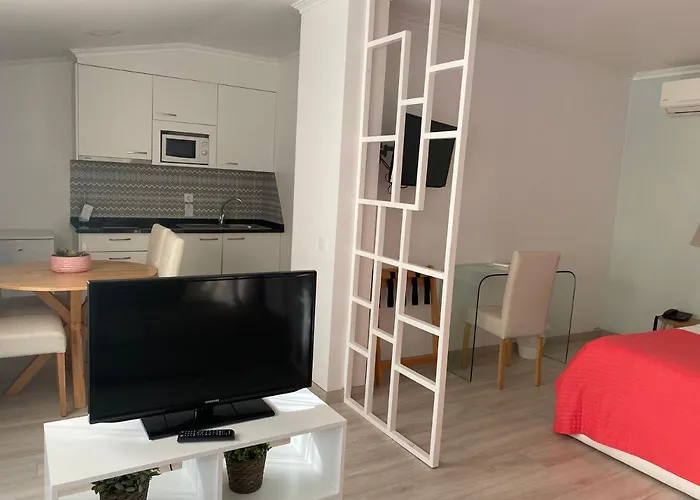 Отель Neptuno Атогиа-да-Балейя