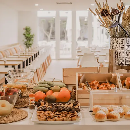 Neptuno 3* אנטוגויה דה באלייה