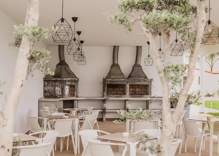 Neptuno 3* אנטוגויה דה באלייה